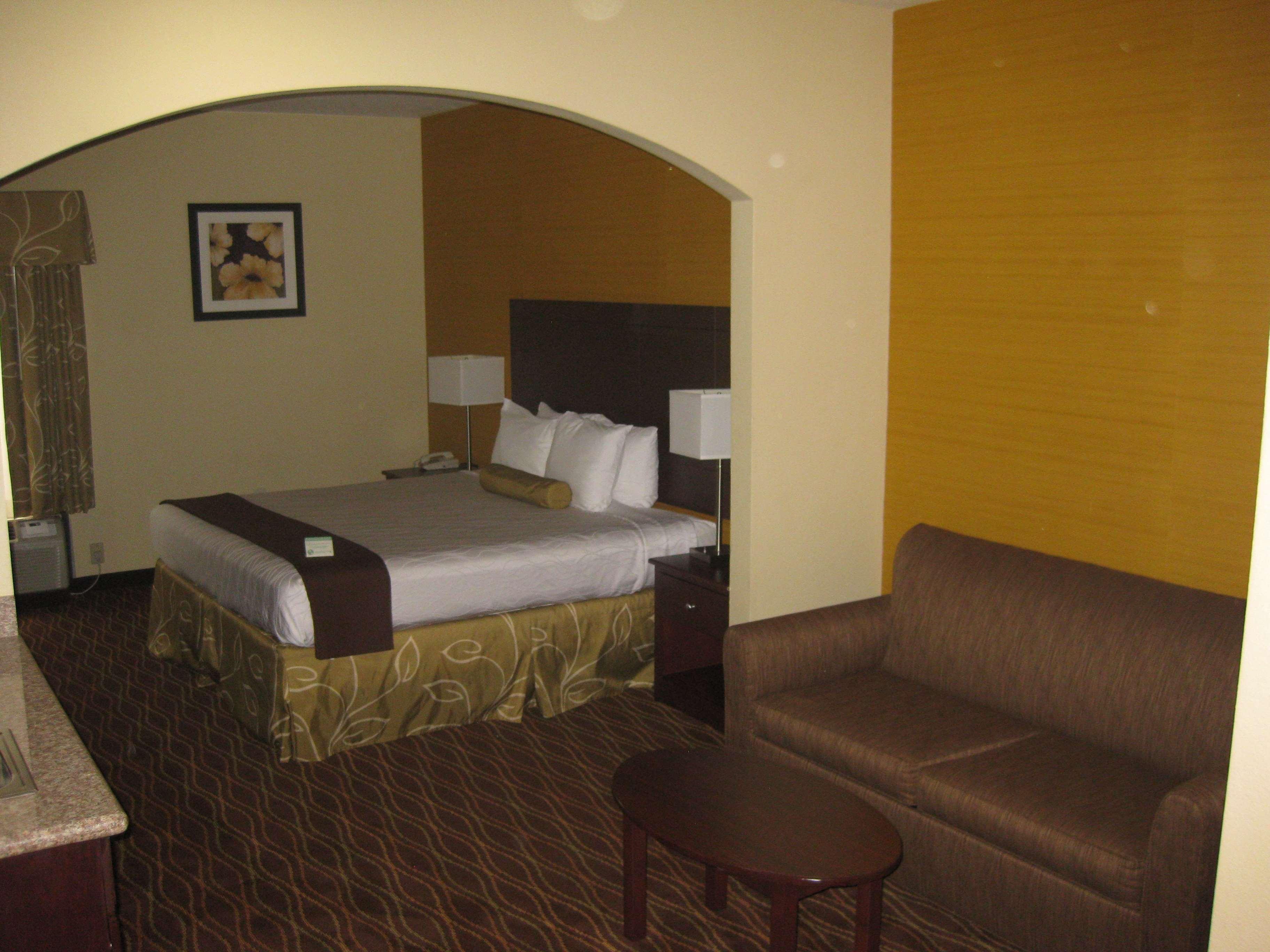 Best Western Plus Springfield Airport Inn Eksteriør billede