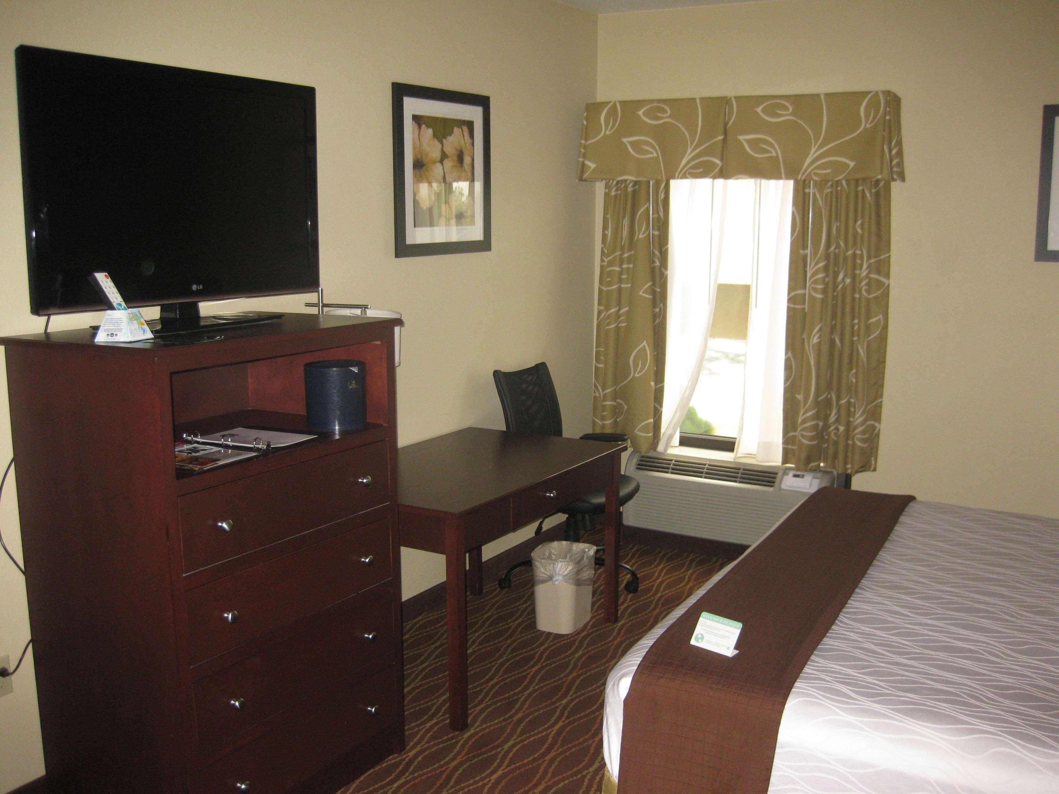 Best Western Plus Springfield Airport Inn Eksteriør billede