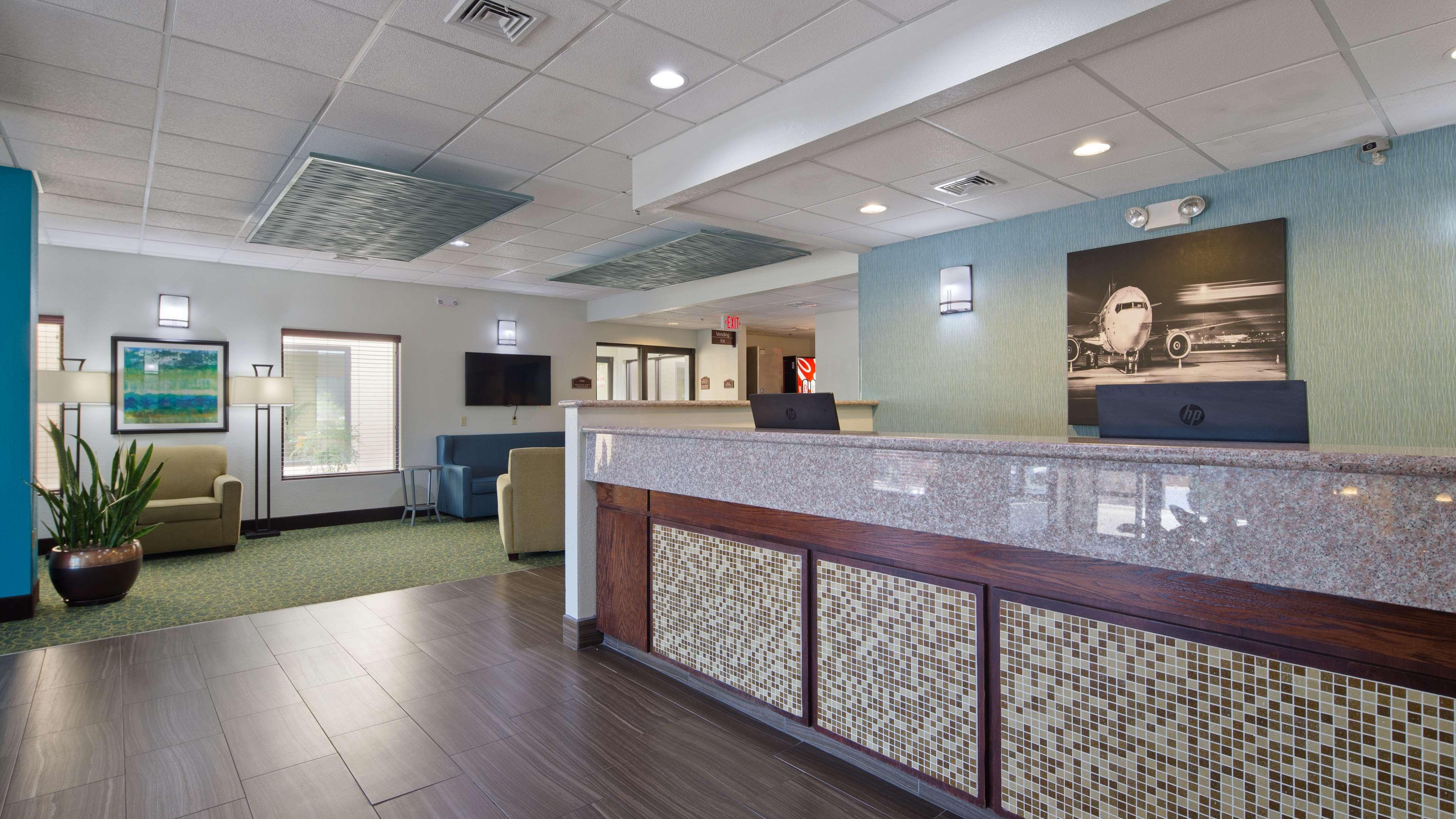 Best Western Plus Springfield Airport Inn Eksteriør billede