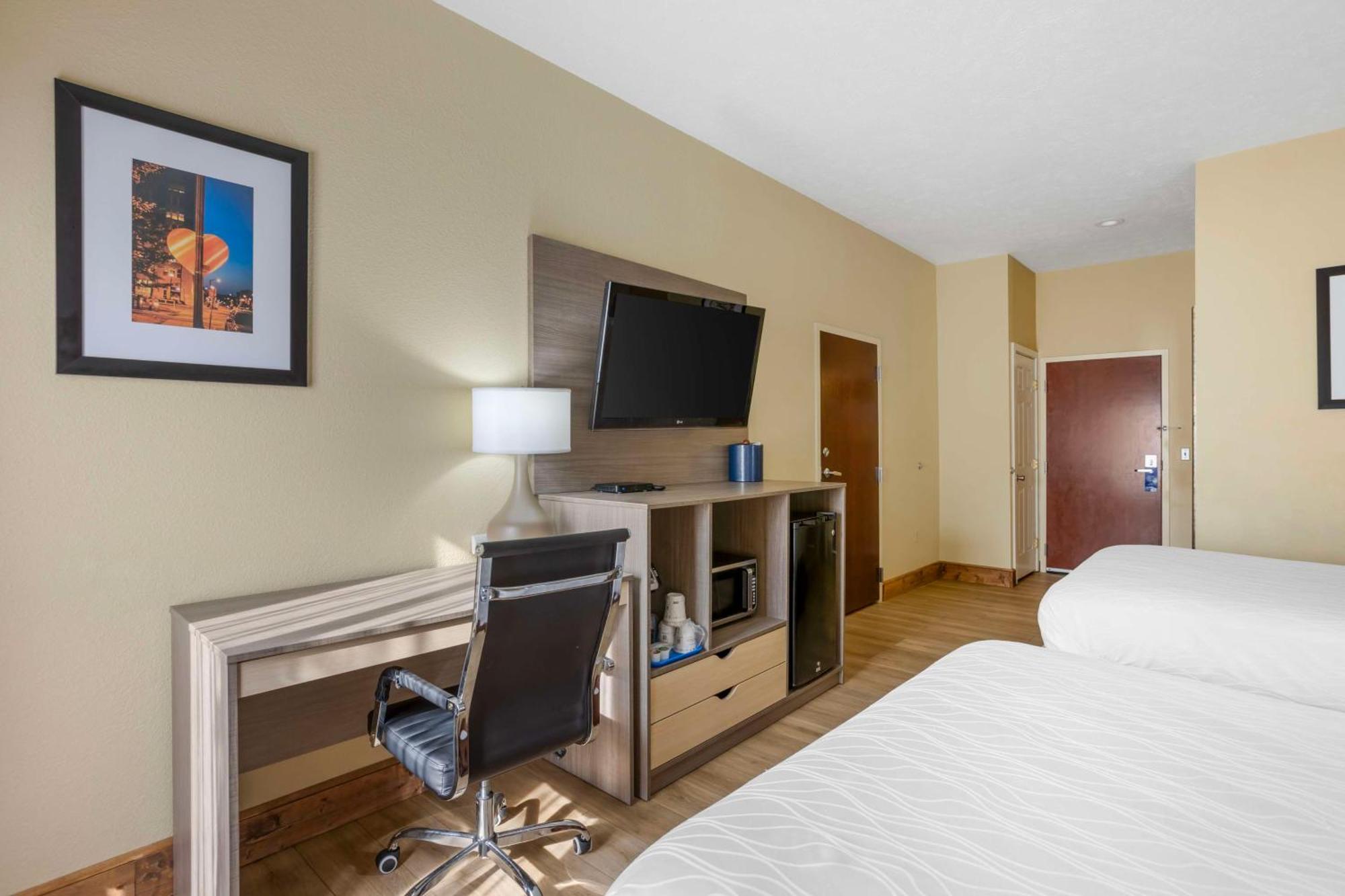 Best Western Plus Springfield Airport Inn Eksteriør billede